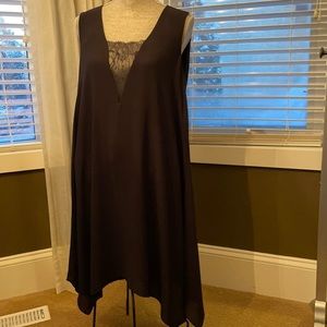 BCBG Maxazria Black Sleeveless v-neck midi dress. Size L